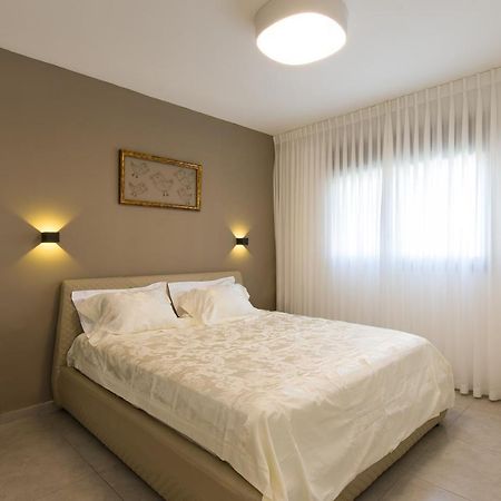 Maorissimo Boutique Apartment Acre Esterno foto