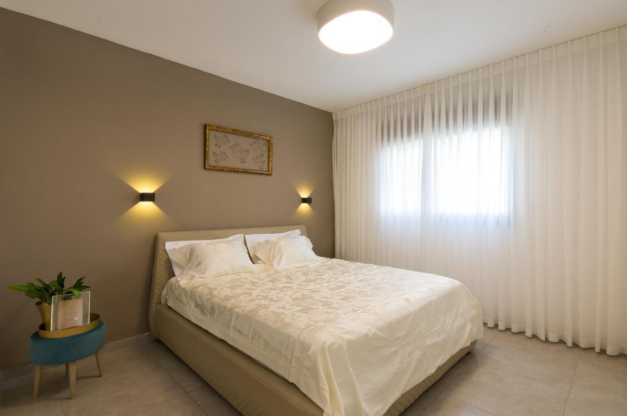 Maorissimo Boutique Apartment Acre Esterno foto